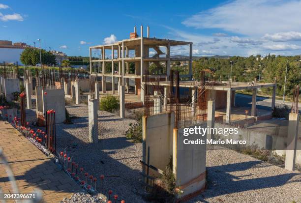 construction work stopped and abandoned - tarragona province stock pictures, royalty-free photos & images