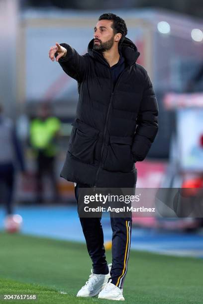 Head coach Alvaro Arbeloa of Real Madrid gestures during the UEFA Youth League Round of 16 match between Real Madrid and RB Leipzig at Estadio...