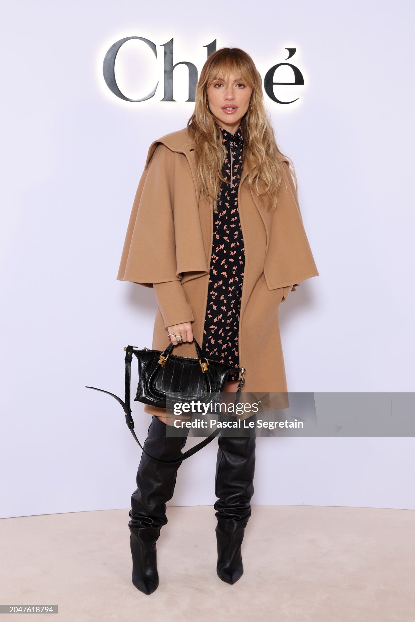 paris-france-viky-rader-attends-the-chlo%C3%A9-womenswear-fall-winter-2024-2025-show-as-part-of.jpg