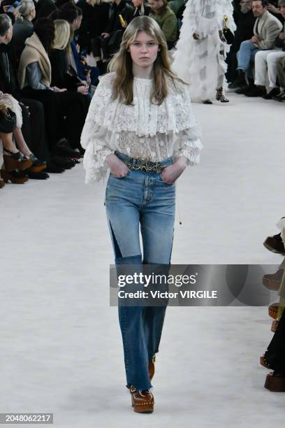 Model walks the runway during the Chloe Ready to Wear Fall/Winter 2024-2025 fashion show as part of the Paris Fashion Week on February 29, 2024 in...