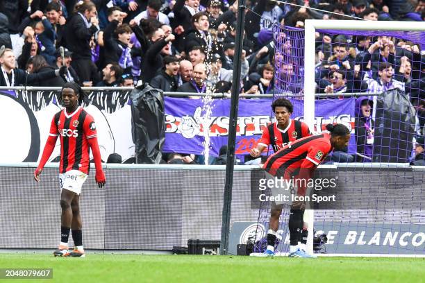 Jordan LOTOMBA, Hicham BOUDAOUI and Pablo ROSARIO of Nice looks dejected during the Ligue 1 Uber Eats match between Toulouse and Nice at Stadium...