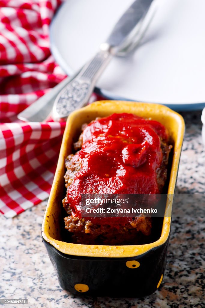 Meat loaf with tomato sauce