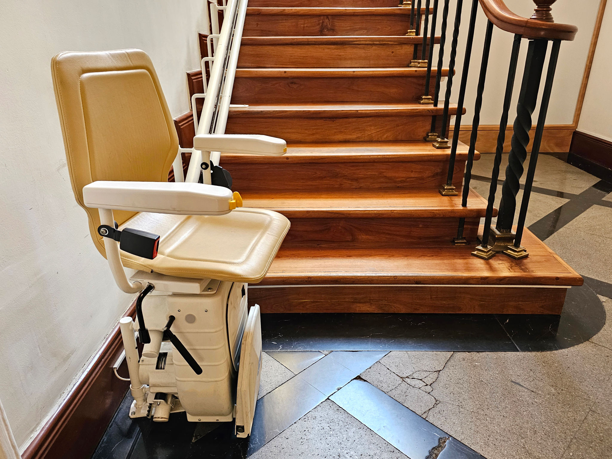 wheelchair lift
