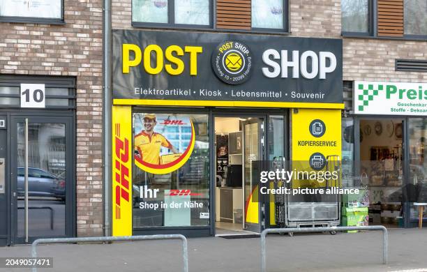 Photopost Shop 20 Postshop Stock Photos, High-Res Pictures, and Images - Getty Images