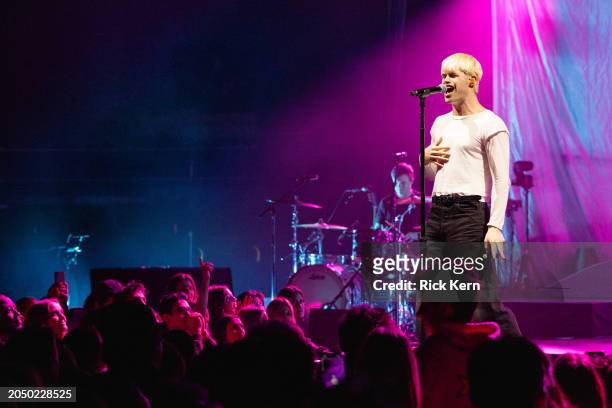 Conor Burns performs in concert during "a beautiful blur: the world tour" at ACL Live on February 29, 2024 in Austin, Texas.