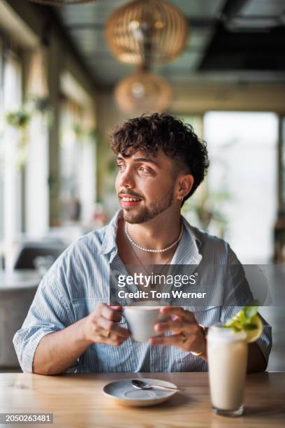 casual coffee break reflections - fashion man single casual shirt stock pictures, royalty-free photos & images