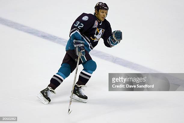 Steve Thomas of the Mighty Ducks of Anaheim skates against the New Jersey Devils in game one of the 2003 Stanley Cup Finals at Continental Airlines...