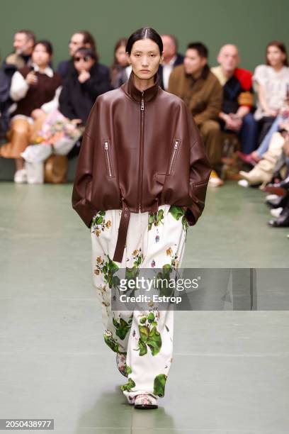 Model walks the runway during the Loewe Womenswear Fall/Winter 2024-2025 show as part of Paris Fashion Week on March 1, 2024 in Paris, France.