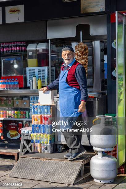 selling döner kebab at eminonu - döner stock pictures, royalty-free photos & images