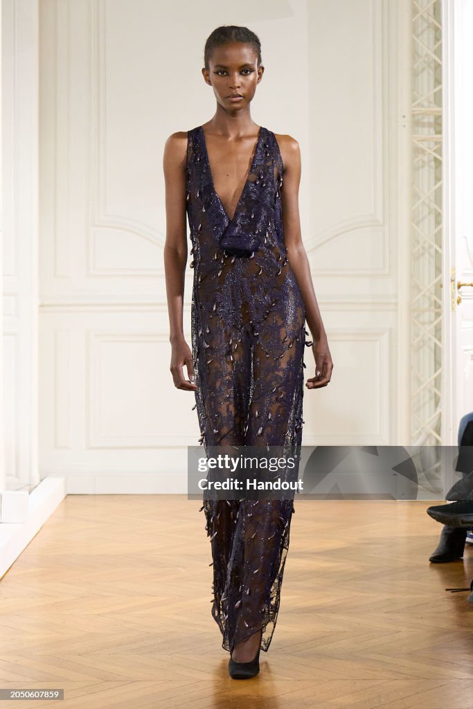 Givenchy : Runway - Paris Fashion Week - Womenswear Fall/Winter 2024-2025