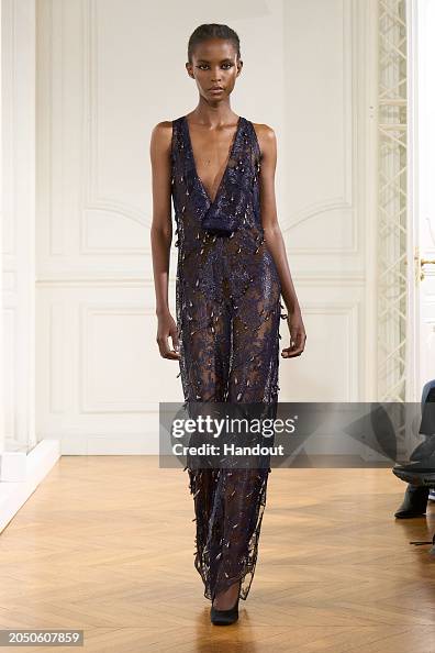 Givenchy : Runway - Paris Fashion Week - Womenswear Fall/Winter 2024-2025 Givenchy : Runway - Paris Fashion Week - Womenswear Fall/Winter 2024-2025