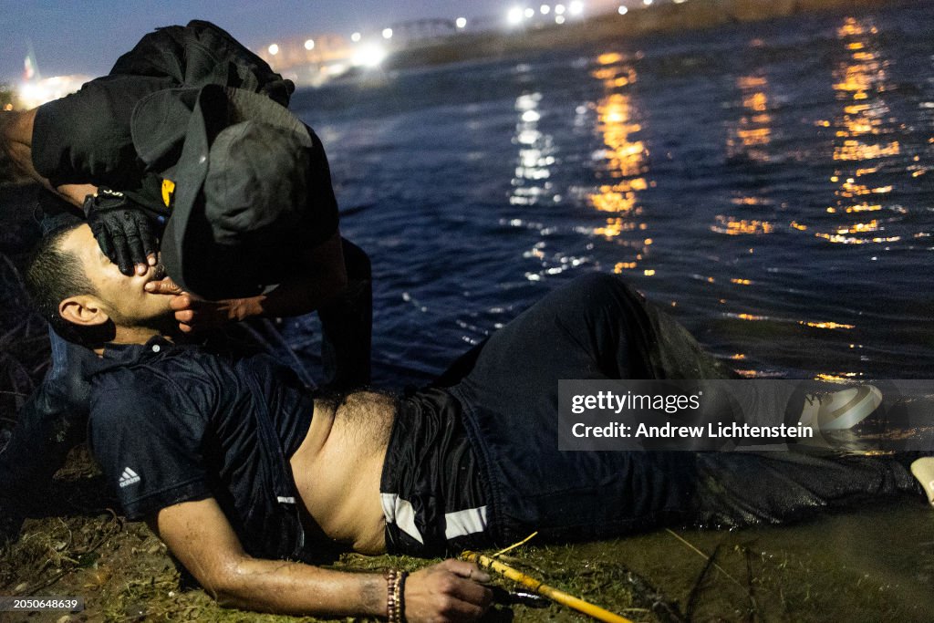Migrants Attempt To Cross The Rio Grande to Reach the U.S