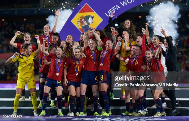 Players of Spain celebrates after wining the UEFA Nations League Final Match between Spain and France at Estadio La Cartuja on February 28, 2024 in...