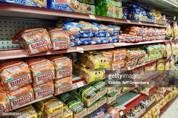 Merida, Mexico, Barrio de Santiago Centro, Calle 72, Super Aki Santiago, supermarket, sliced bread aisle, loaf of bread, Bimbo.