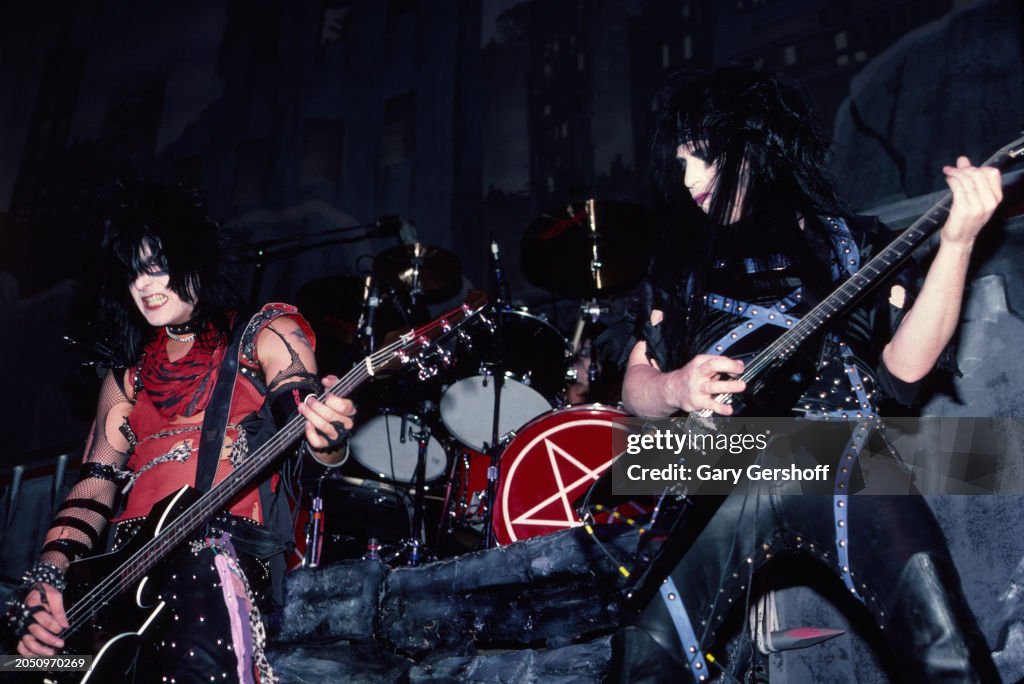 Motley Crue Perform At Nassau Coliseum