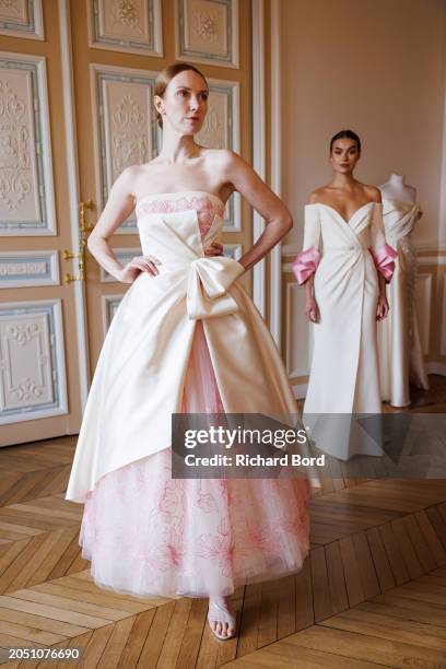 Paris Ii Model 57 Photos & High Res Pictures - Getty Images