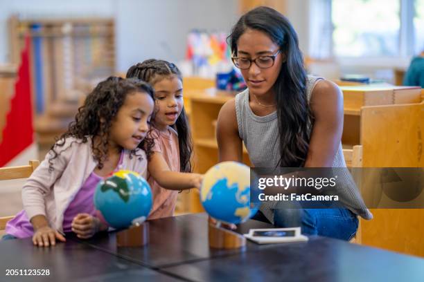 geography lesson - worlds indigenous people stock pictures, royalty-free photos & images