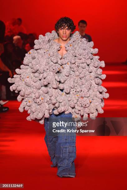 Model walks the runway during the Vetements Womenswear Fall/Winter 2024-2025 show as part of Paris Fashion Week on March 01, 2024 in Paris, France.