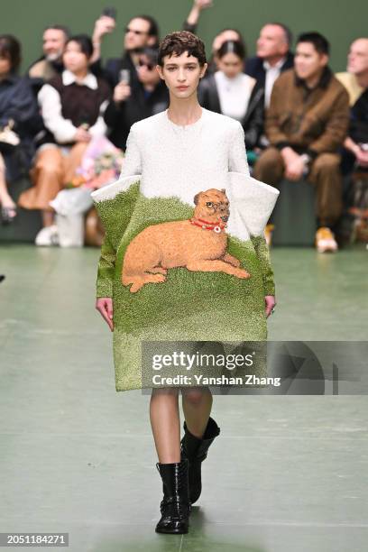 Model walks the runway during the Loewe Womenswear Fall/Winter 2024-2025 show as part of Paris Fashion Week on March 01, 2024 in Paris, France.