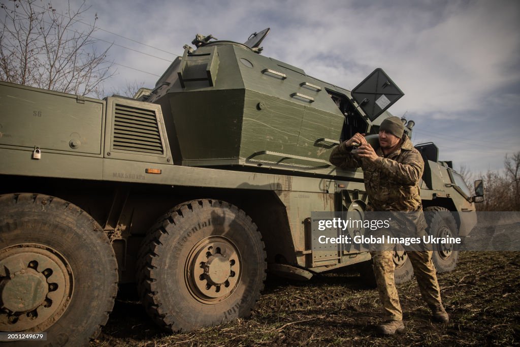 Czech-Made DANA 152mm Self-Propelled Gun-Howitzers In Service With Ukraine