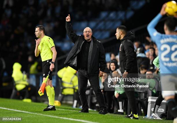 Rafa Benitez, Head Coach of Celta Vigo, reacts as he gestures during the LaLiga EA Sports match between Celta Vigo and UD Almeria at Estadio Balaidos...