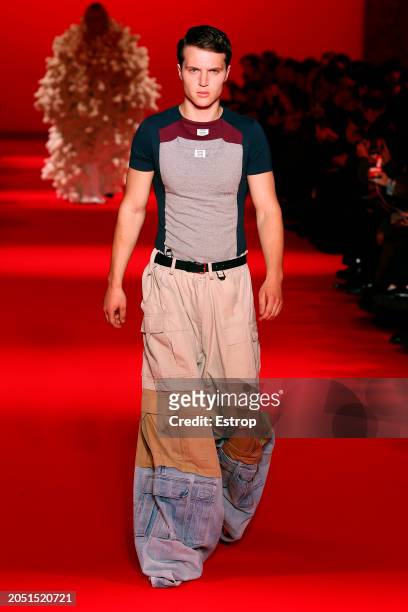 Model walks the runway during the Vetements Womenswear Fall/Winter 2024-2025 show as part of Paris Fashion Week on March 1, 2024 in Paris, France.