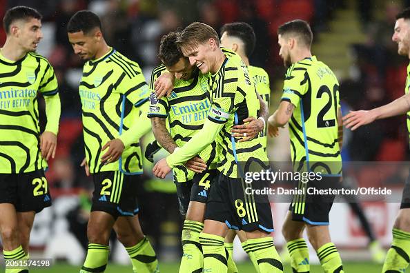 Sheffield United v Arsenal FC - Premier League Sheffield United v Arsenal FC - Premier League