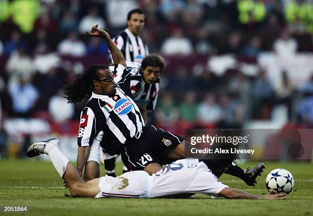 Gennaro Gattuso of AC Milan is tackled by Edgar Davids of Juventus during the UEFA Champions League Final match between Juventus FC and AC Milan on...