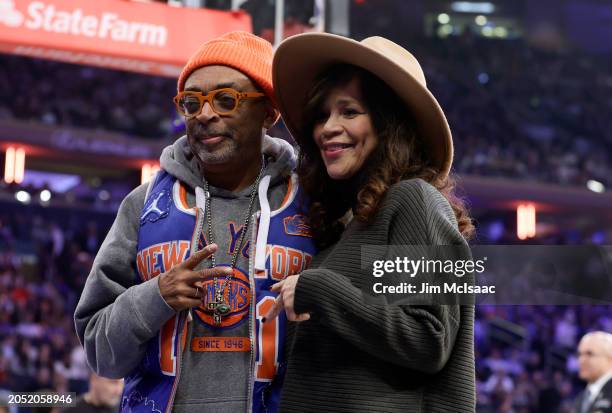 Actress Rosie Perez and film director Spike Lee attend a game between the New York Knicks and the New Orleans Pelicans at Madison Square Garden on...