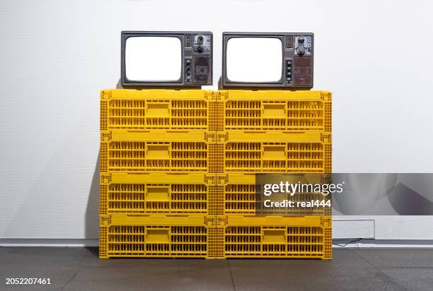 ancient black and white television set - classic press conference stock pictures, royalty-free photos & images