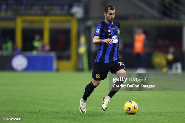 Henrikh Mkhitaryan of FC Internazionale controls the ball during the Serie A TIM match between FC Internazionale and Genoa CFC at Stadio Giuseppe...