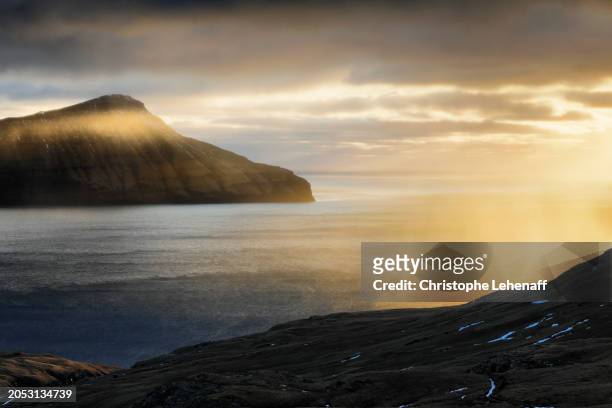 spectacular view from nordradalur, faroe islands - faroe islands stock-fotos und bilder