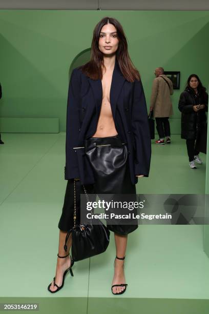 Emily Ratajkowski attends the Loewe Womenswear Fall/Winter 2024-2025 show as part of Paris Fashion Week on March 01, 2024 in Paris, France.