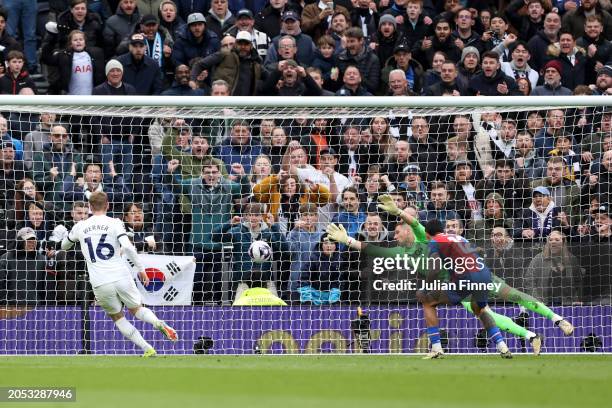 Timo Werner of Tottenham Hotspur scores his team's first goal past Sam Johnstone of Crystal Palace during the Premier League match between Tottenham...