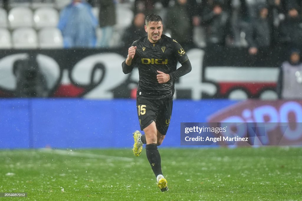 Rayo Vallecano v Cadiz CF - LaLiga EA Sports