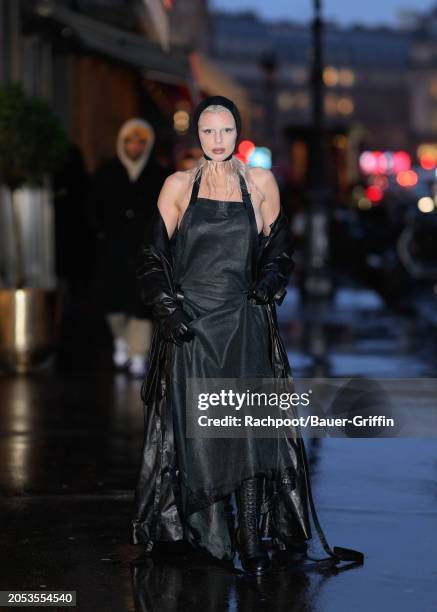 Julia Fox is seen heading to the Ann Demeulemeester show during Paris Fashion Week on March 02, 2024 in Paris, France.