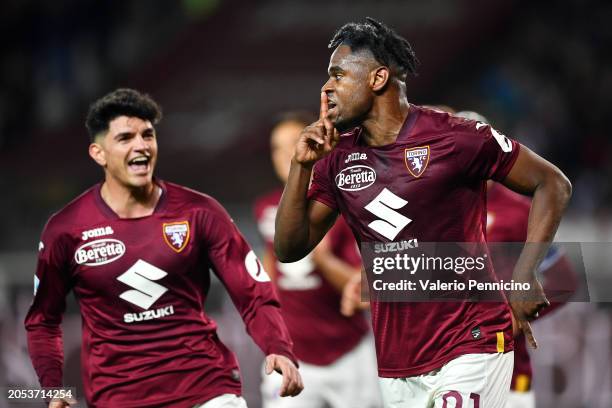 Duvan Zapata of Torino FC celebrates scoring a gaol which is later disallowed by VAR during the Serie A TIM match between Torino FC and ACF...