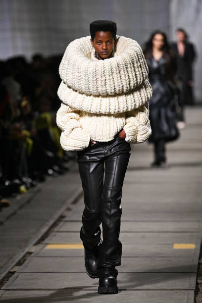 FRA: Alexander McQueen : Runway - Paris Fashion Week - Womenswear Fall/Winter 2024-2025