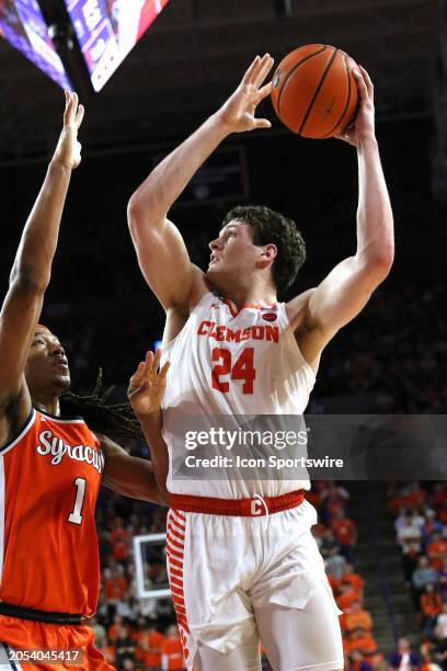 Clemson Tigers center PJ Hall goes up for a left handed shot during a college basketball game between the Syracuse Orange and the Clemson Tigers on...