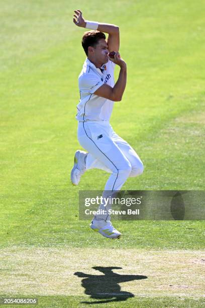 Iain Carlisle of the Tigers bowls during the Sheffield Shield match between Tasmania and Victoria at Blundstone Arena, on March 03 in Hobart,...