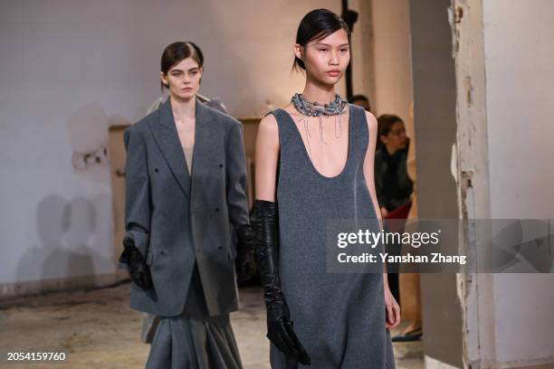 Paris Ii Model Pictures and Photos - Getty Images