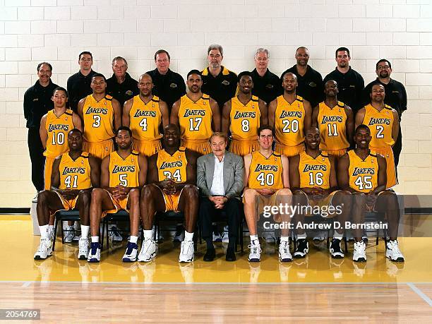 The 1999-2000 World Champions of basketball Los Angeles Lakers pose for a team portrait at the Lakers Training Facility in El Segundo, California in...