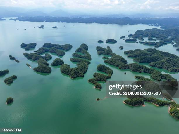 china, hangzhou, qiandao lake scenic area, aerial view - 浙江省 stock pictures, royalty-free photos & images