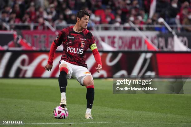 Hiroki Sakai of Urawa Reds in action during the J.LEAGUE MEIJI YASUDA J1 2nd Sec. Match between Urawa Red Diamonds and Tokyo Verdy at Saitama Stadium...