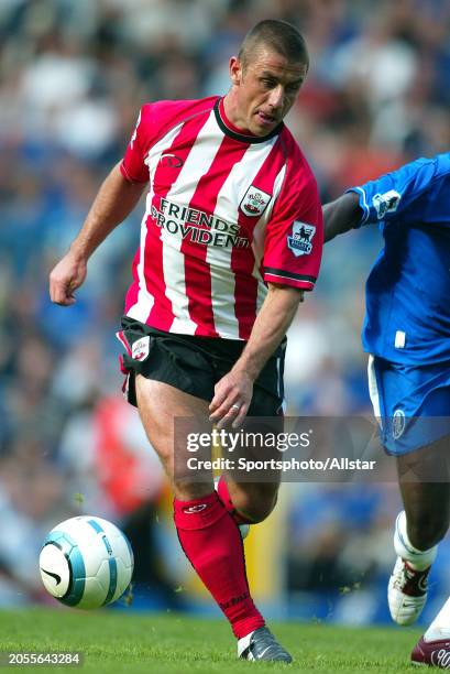 August 28: Kevin Phillips of Southampton on the ball during the Premier League match between Chelsea and Southampton at Stamford Bridge on August 28,...