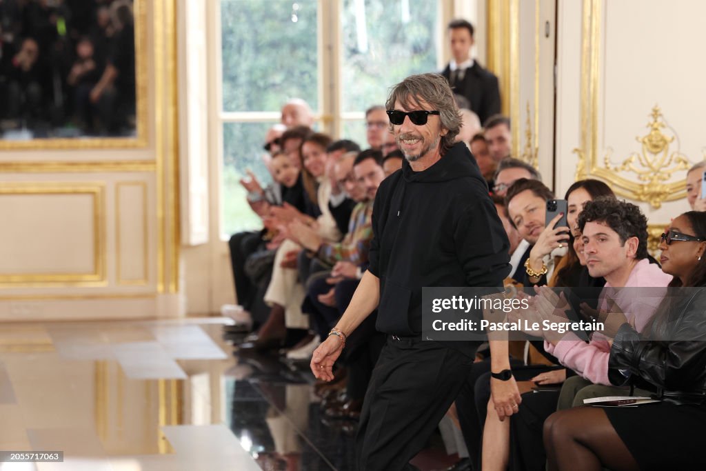 Valentino : Runway - Paris Fashion Week - Womenswear Fall/Winter 2024-2025