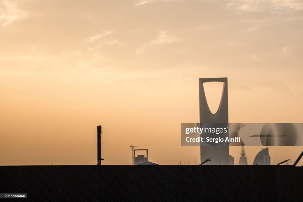 Kingdom Center at sunrise