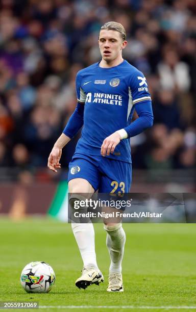 Conor Gallagher of Chelsea on the ball during the Carabao Cup Final match between Chelsea and Liverpool at Wembley Stadium on February 25, 2024 in...