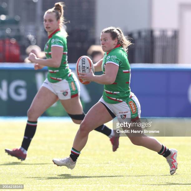 Claire Gallagher of Leicester Tigers in action during the Allianz Premiership Women's Rugby match between Saracens and Leicester Tigers at StoneX...