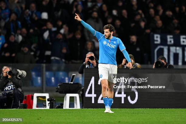 Khvicha Kvaratskhelia of SSC Napoli celebrates scoring his team's first goal during the Serie A TIM match between SSC Napoli and Juventus at Stadio...